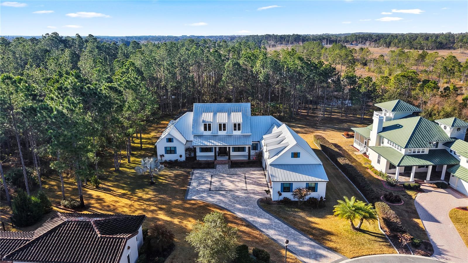 504 YELLOW SUBMARINE CT