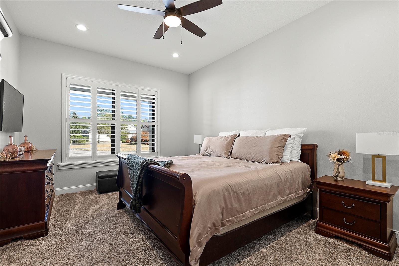 504 YELLOW SUBMARINE CT