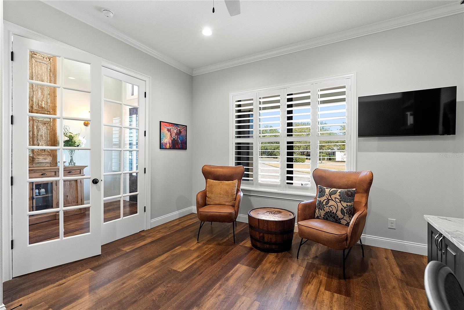 504 YELLOW SUBMARINE CT