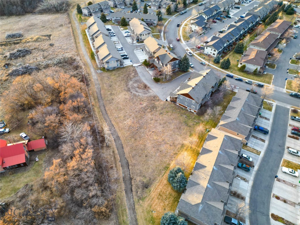 2916 Warbler Way