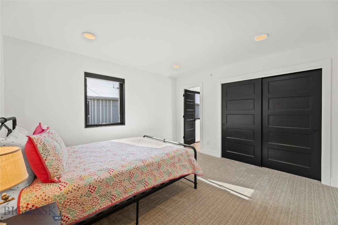 315 W Peach 1