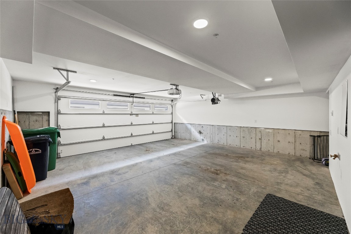 315 W Peach 1