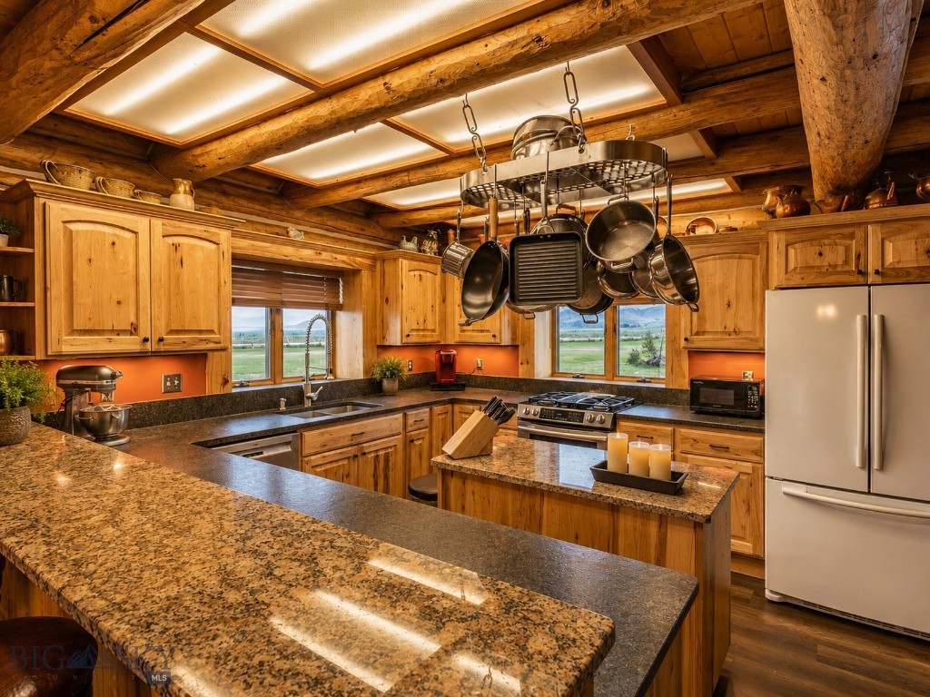 3 Dolly Varden Drive