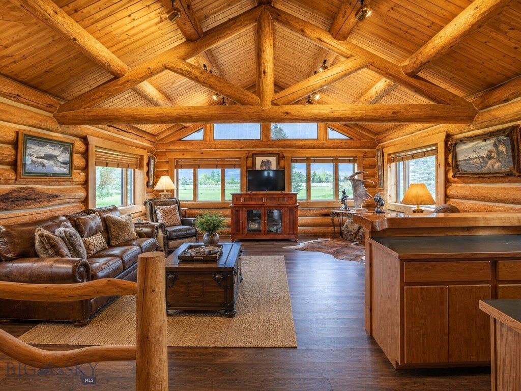 3 Dolly Varden Drive