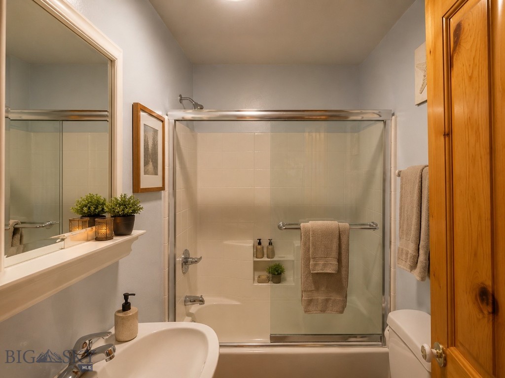 3 Dolly Varden Drive