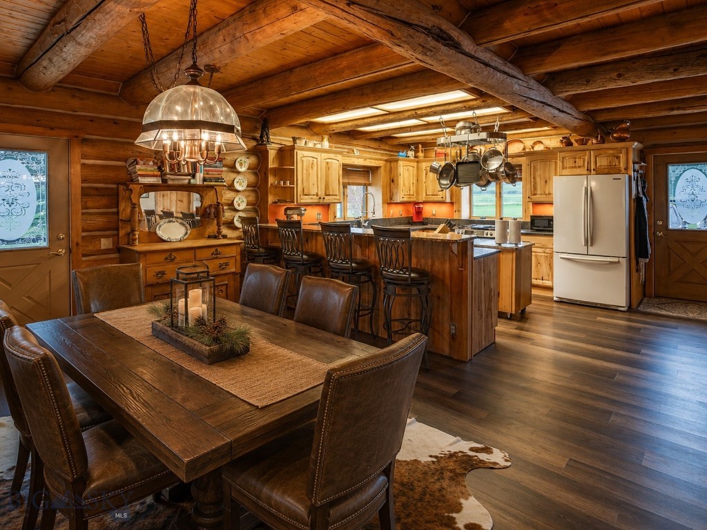 3 Dolly Varden Drive