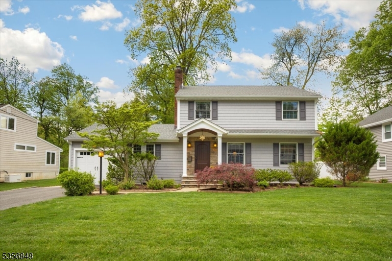 12 Borden Pl