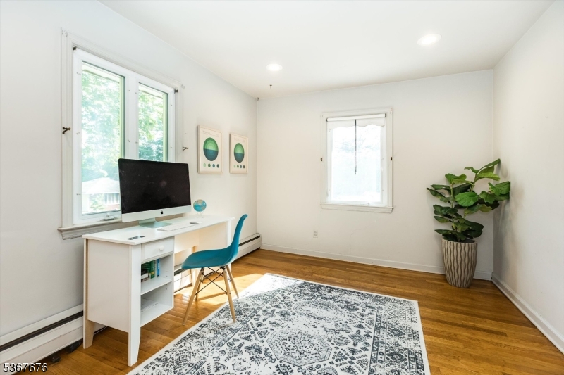 13 Oxford Dr