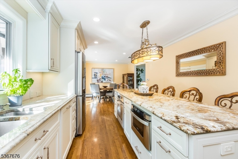 13 Oxford Dr