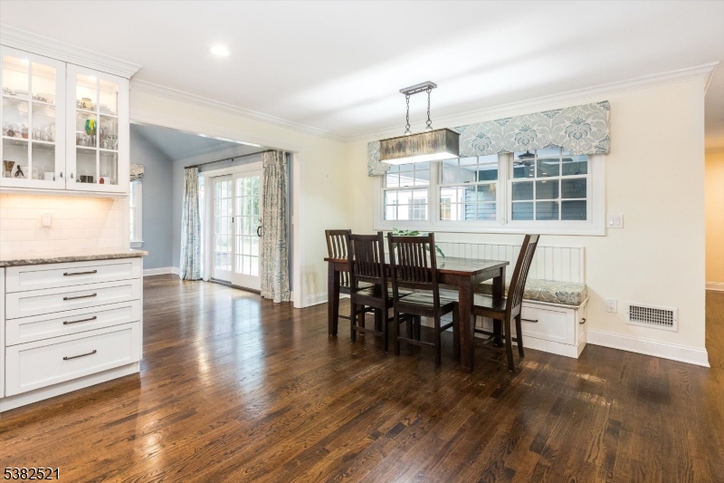 18 East Dr