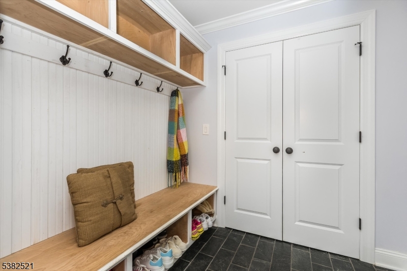 18 East Dr