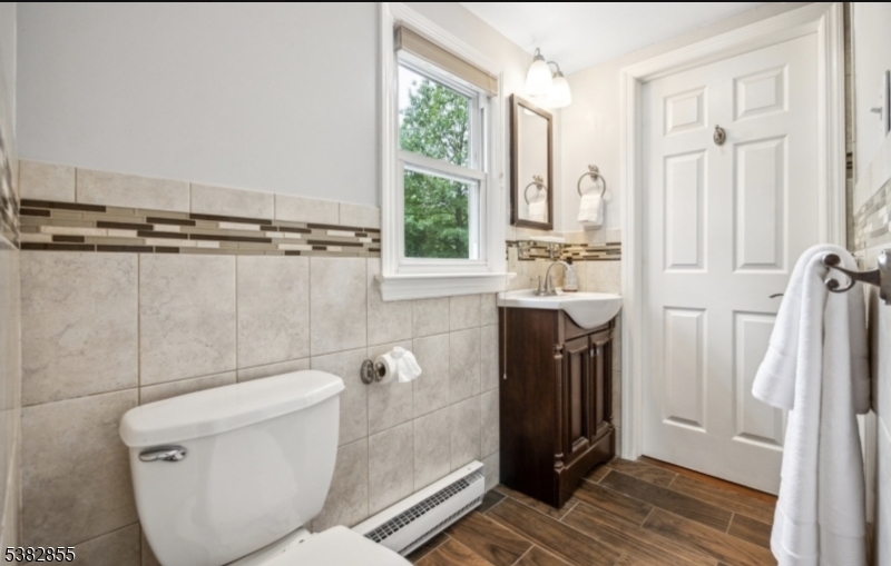147 W Northfield Rd
