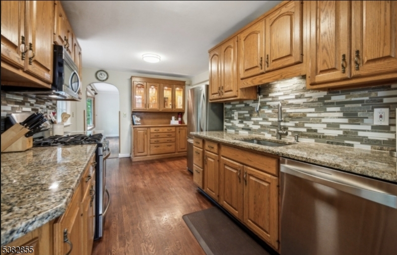 147 W Northfield Rd