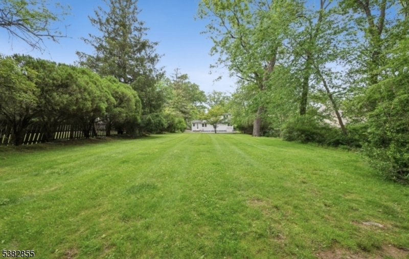 147 W Northfield Rd