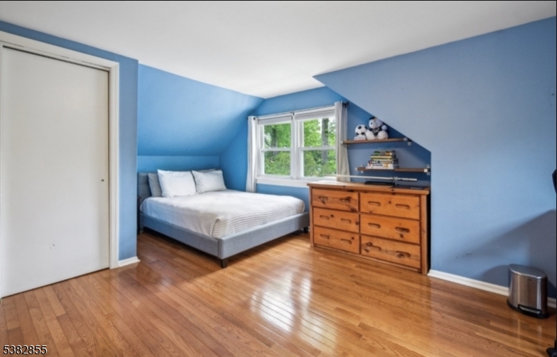 147 W Northfield Rd