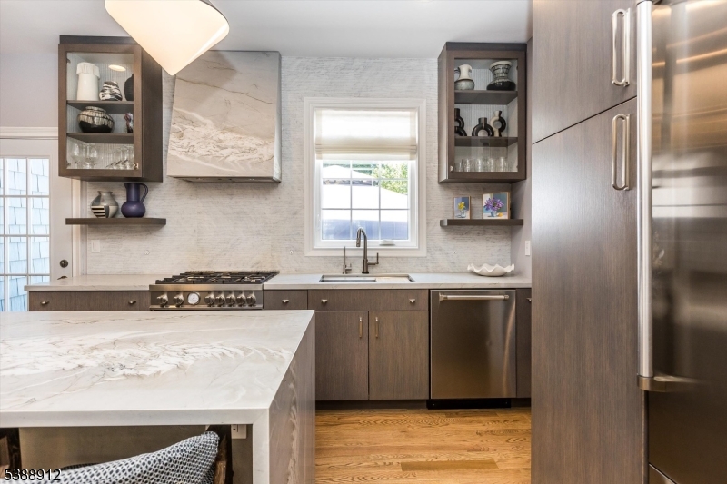 16 Fernwood Rd