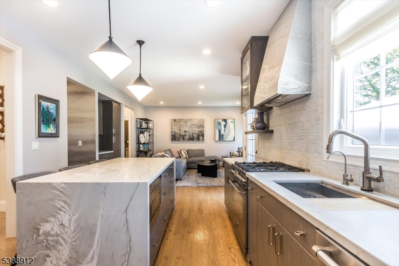 16 Fernwood Rd