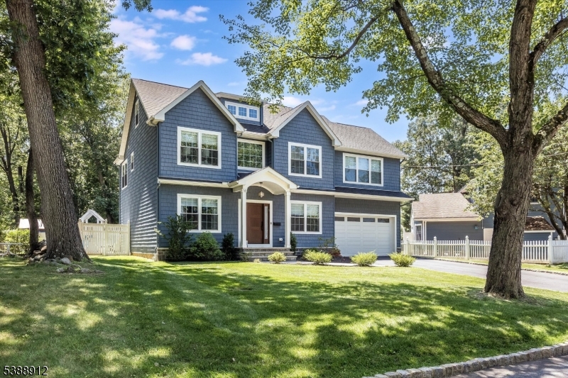 16 Fernwood Rd