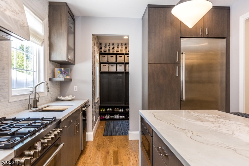 16 Fernwood Rd