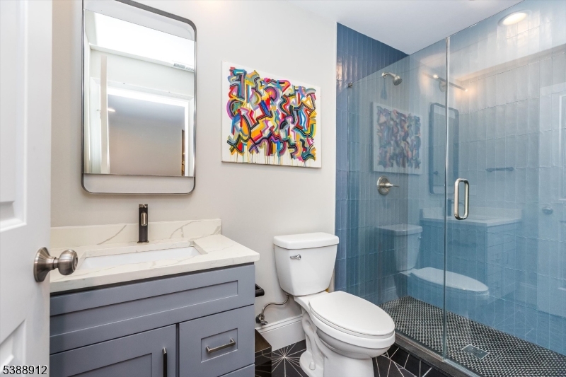 16 Fernwood Rd