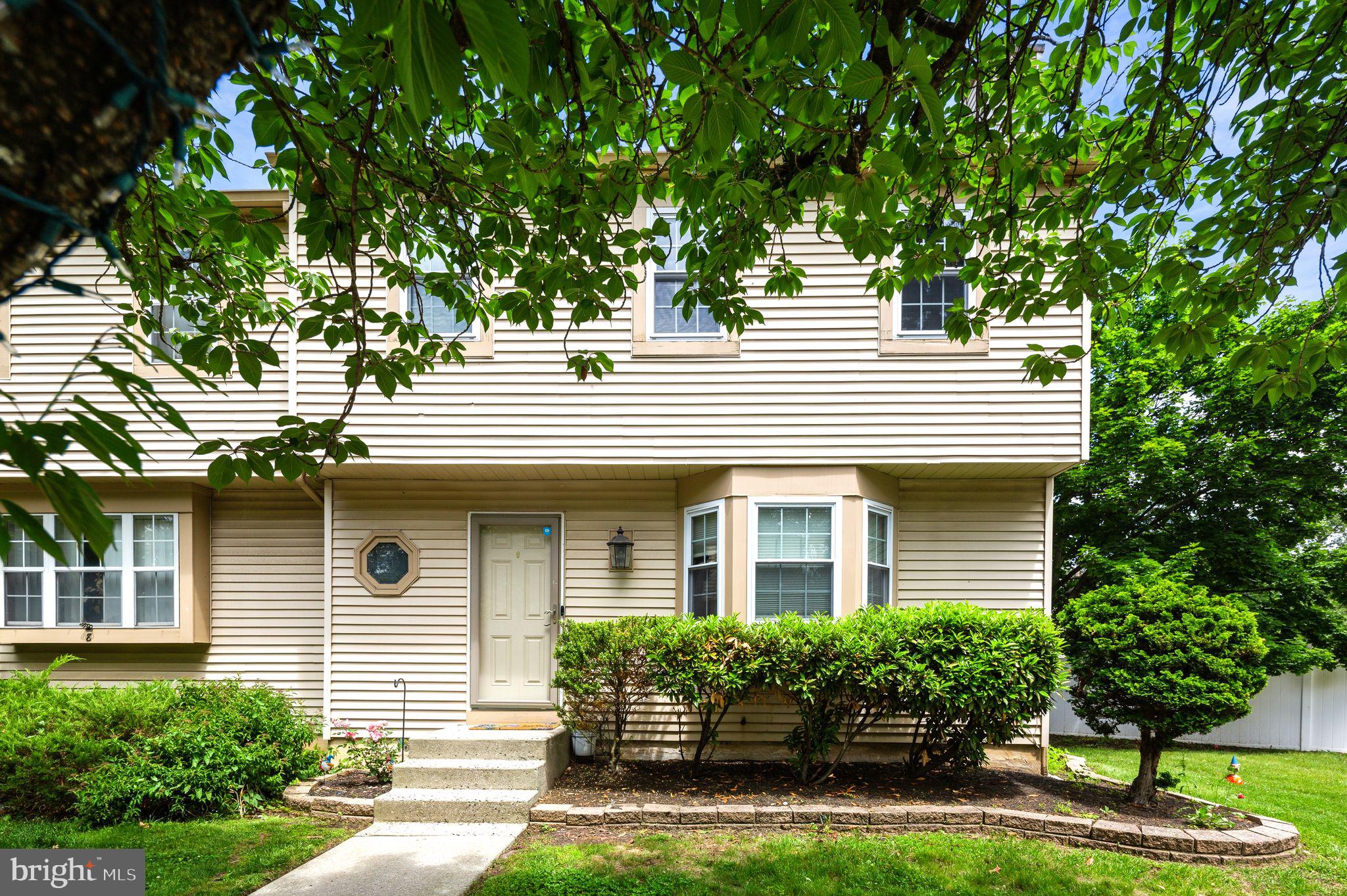 4 FAIRWAY BOULEVARD
