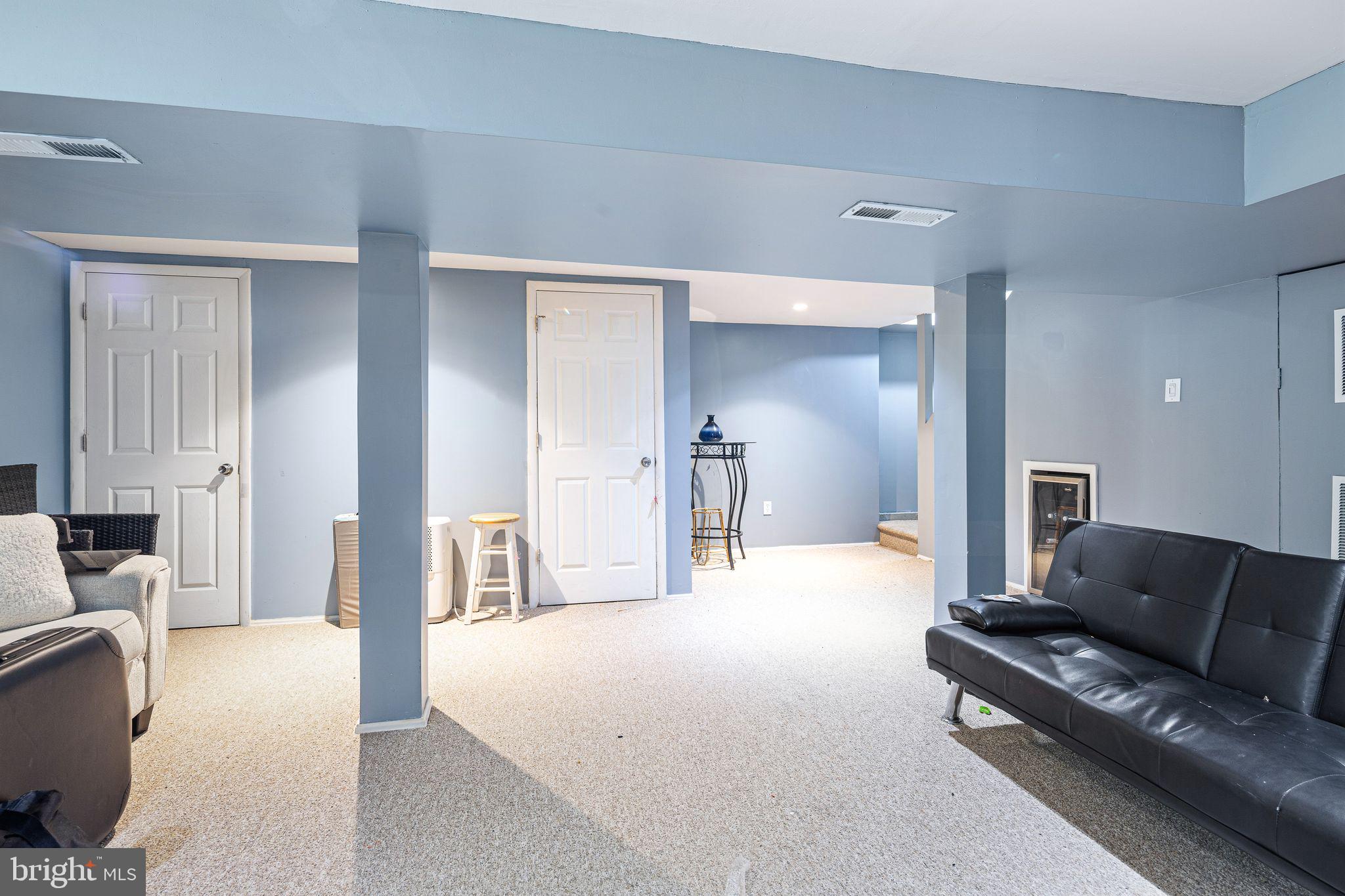 4 FAIRWAY BOULEVARD