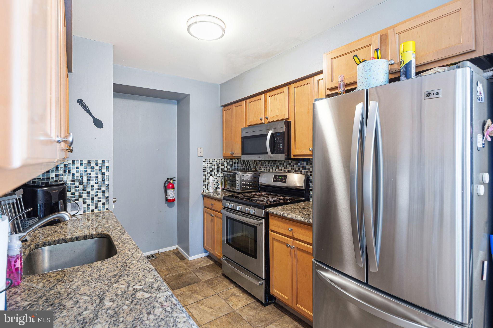 4 FAIRWAY BOULEVARD