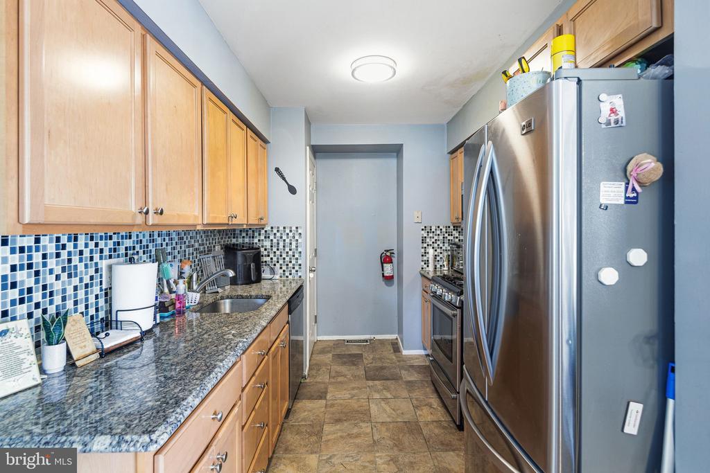 4 FAIRWAY BOULEVARD