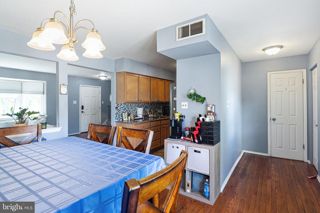 4 FAIRWAY BOULEVARD
