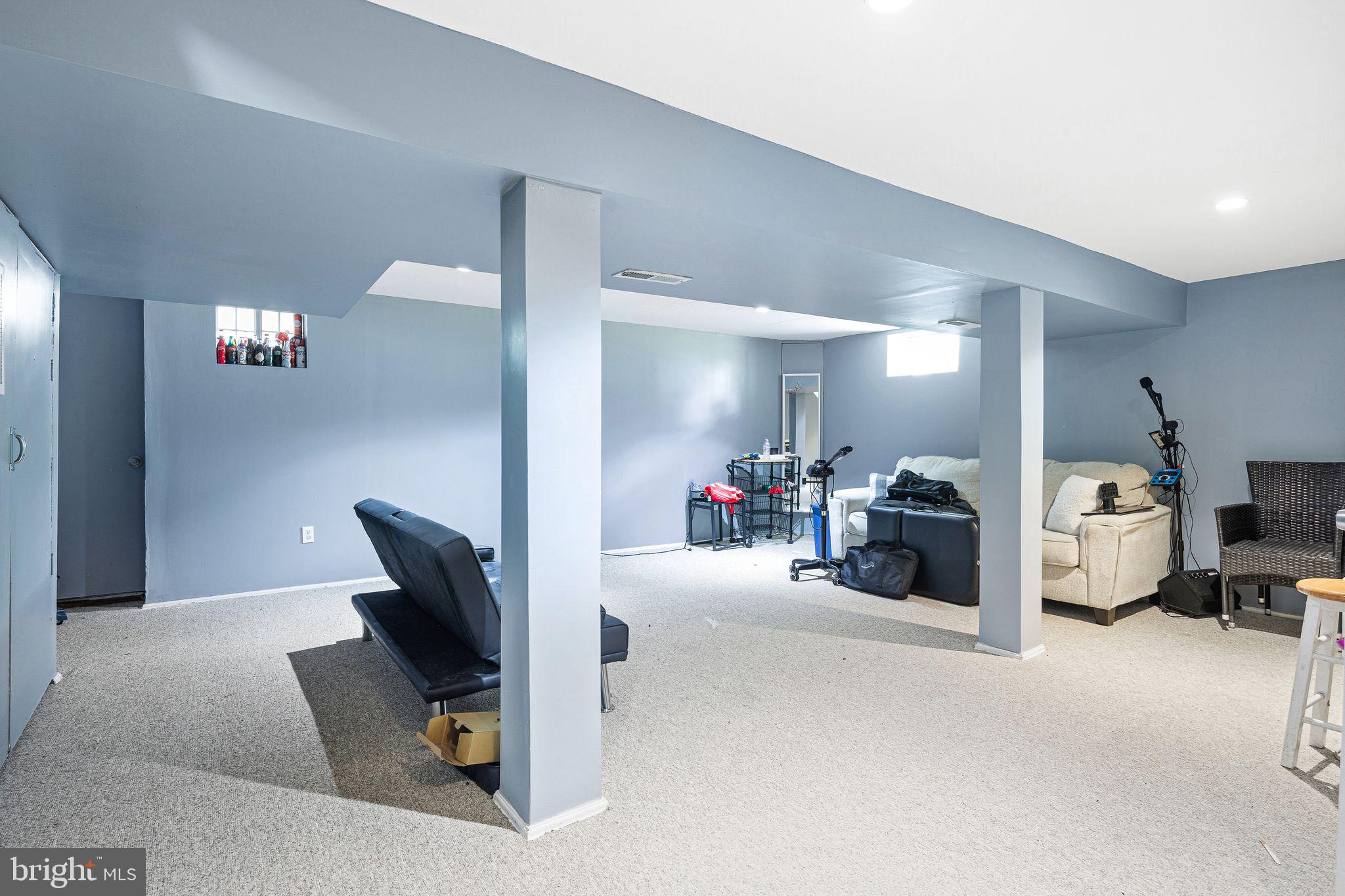 4 FAIRWAY BOULEVARD