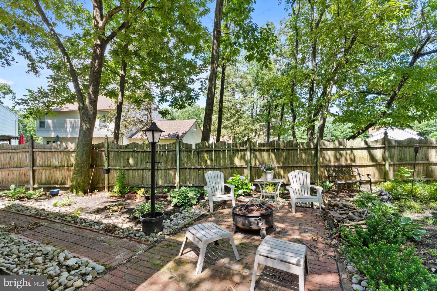 16 Cypress Ct