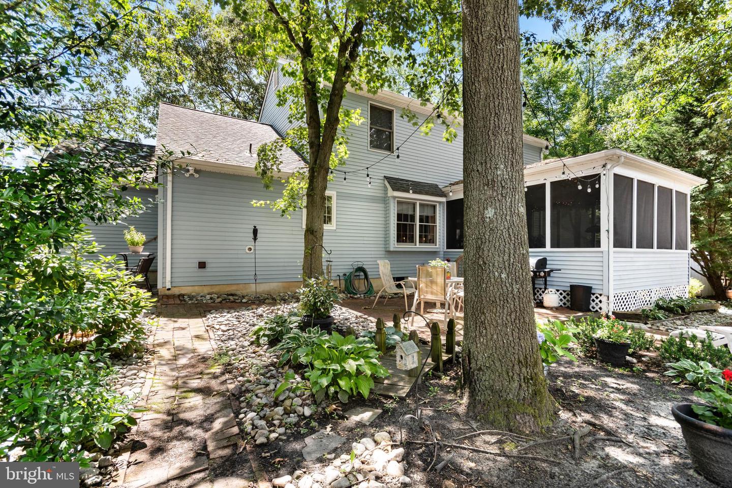 16 Cypress Ct
