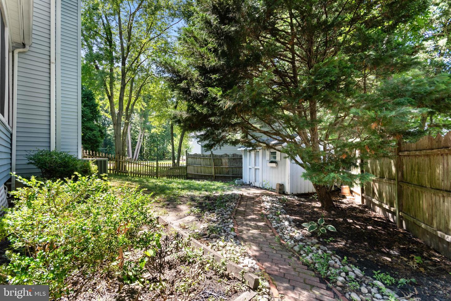 16 Cypress Ct
