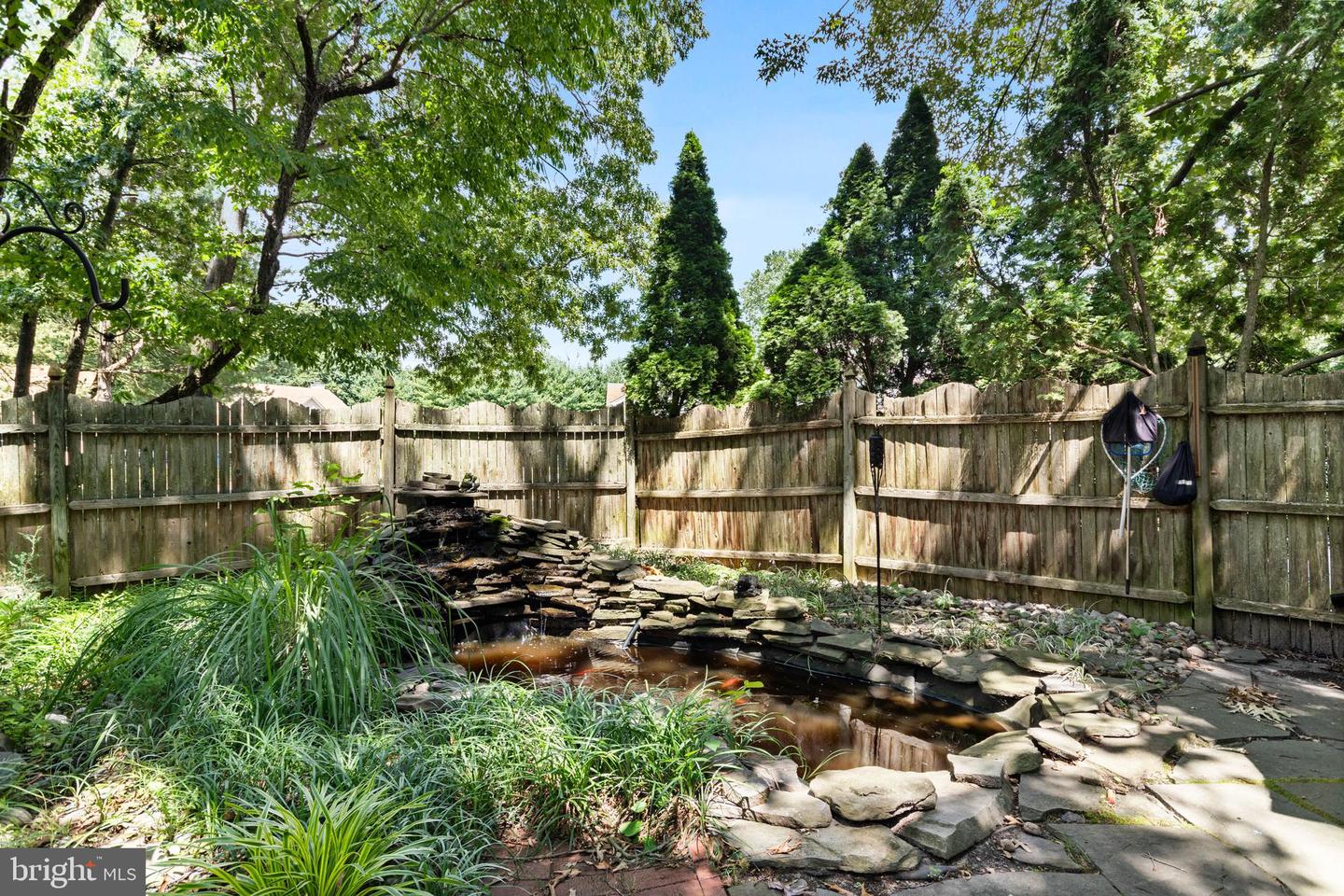 16 Cypress Ct