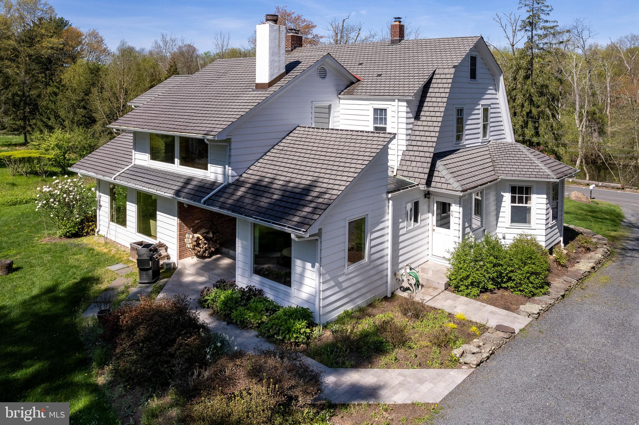 1203 Canal Rd
