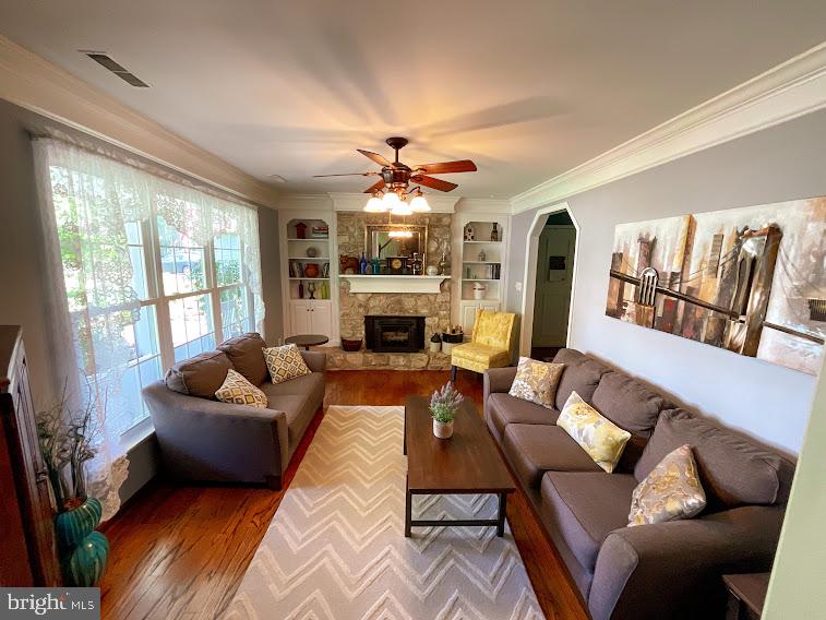 444 Wood Ct