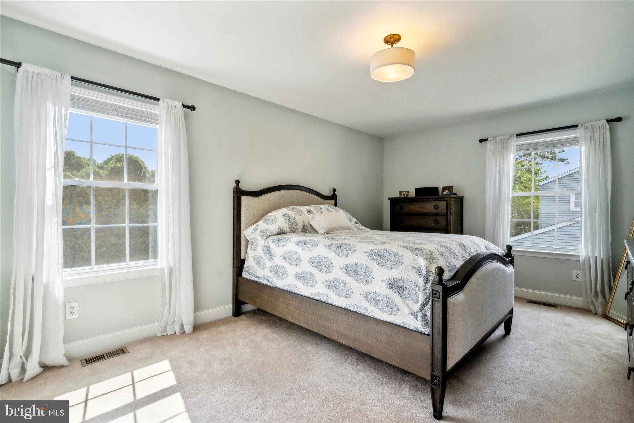 126 Hampton Dr