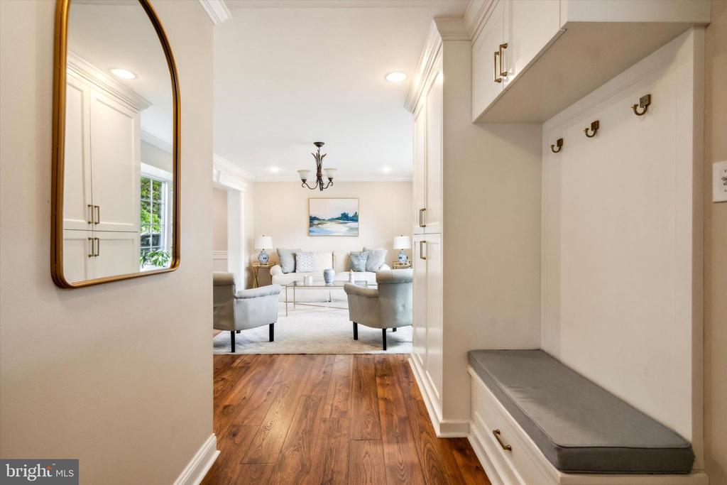 126 Hampton Dr