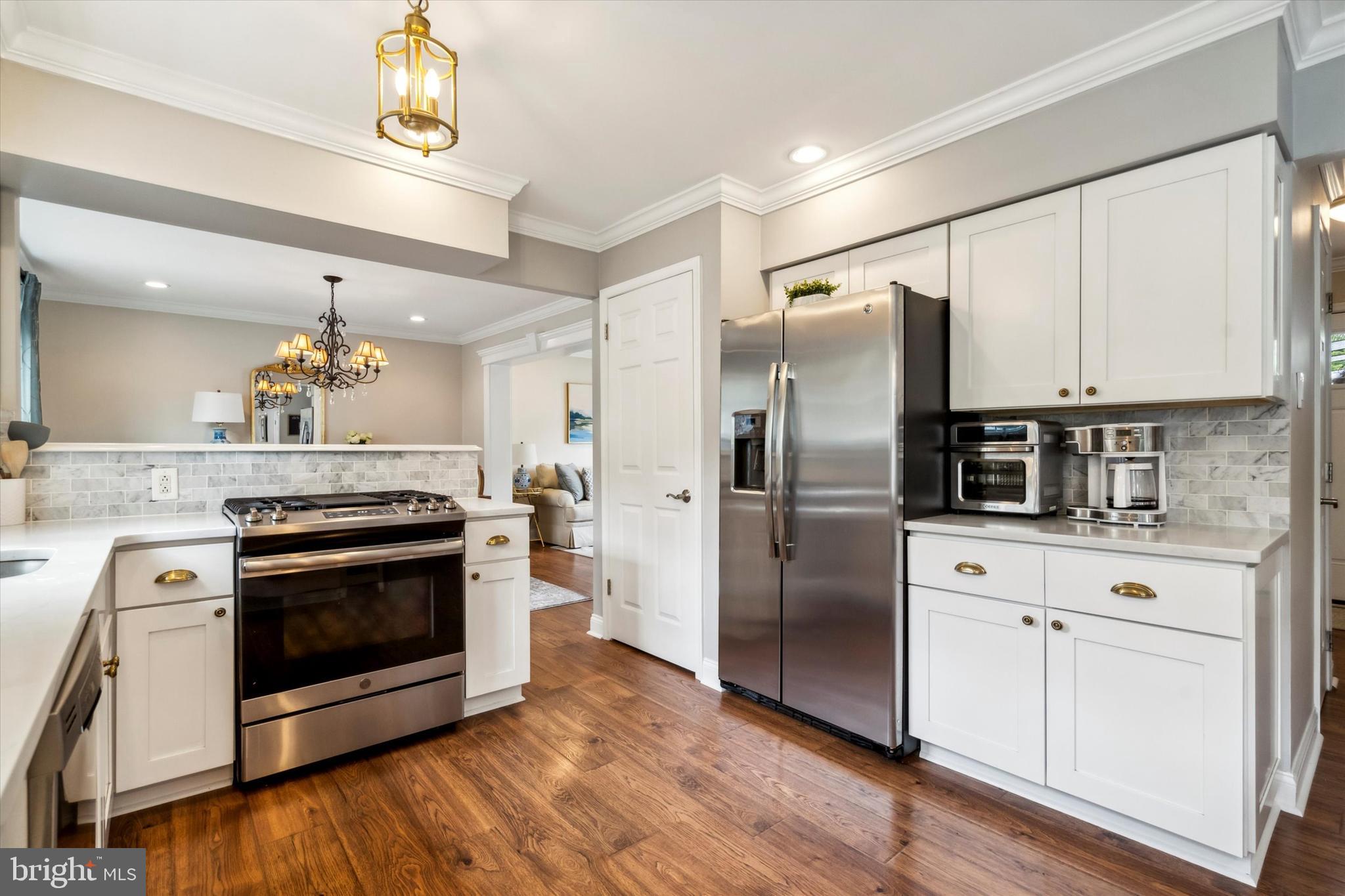 126 Hampton Dr