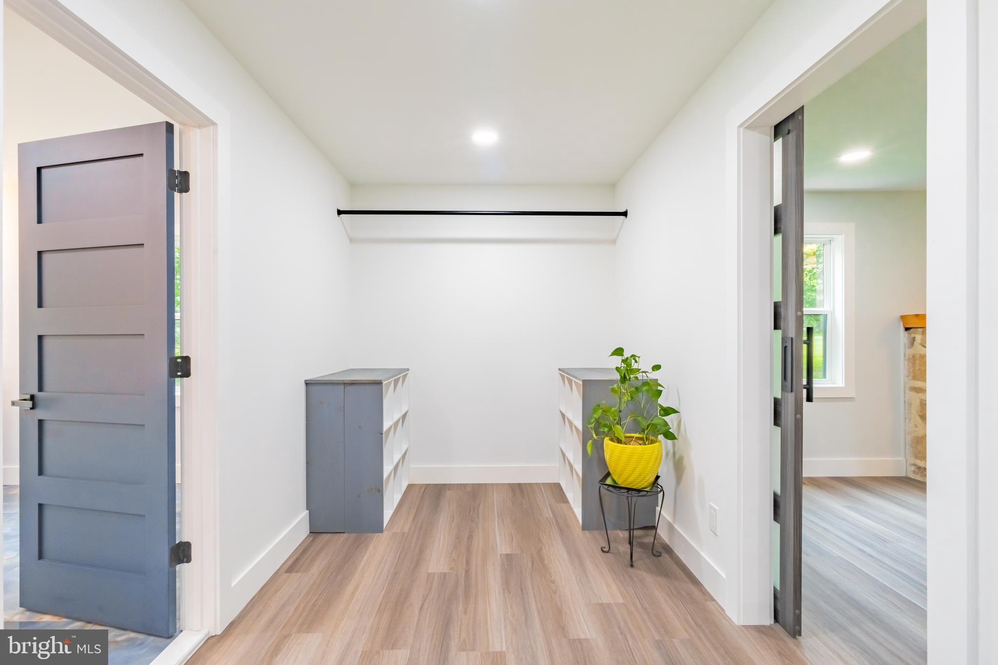 11 STOOPVILLE ROAD