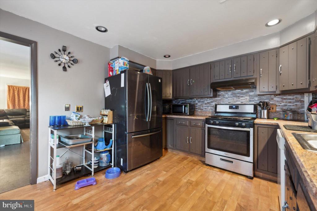 212 Pusey Ave