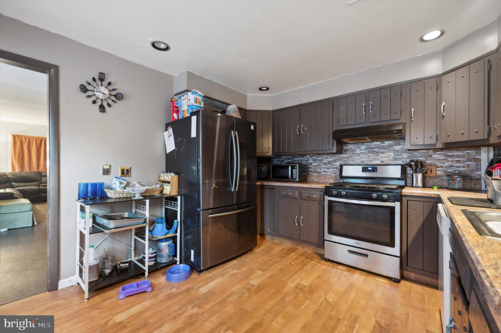 212 Pusey Ave