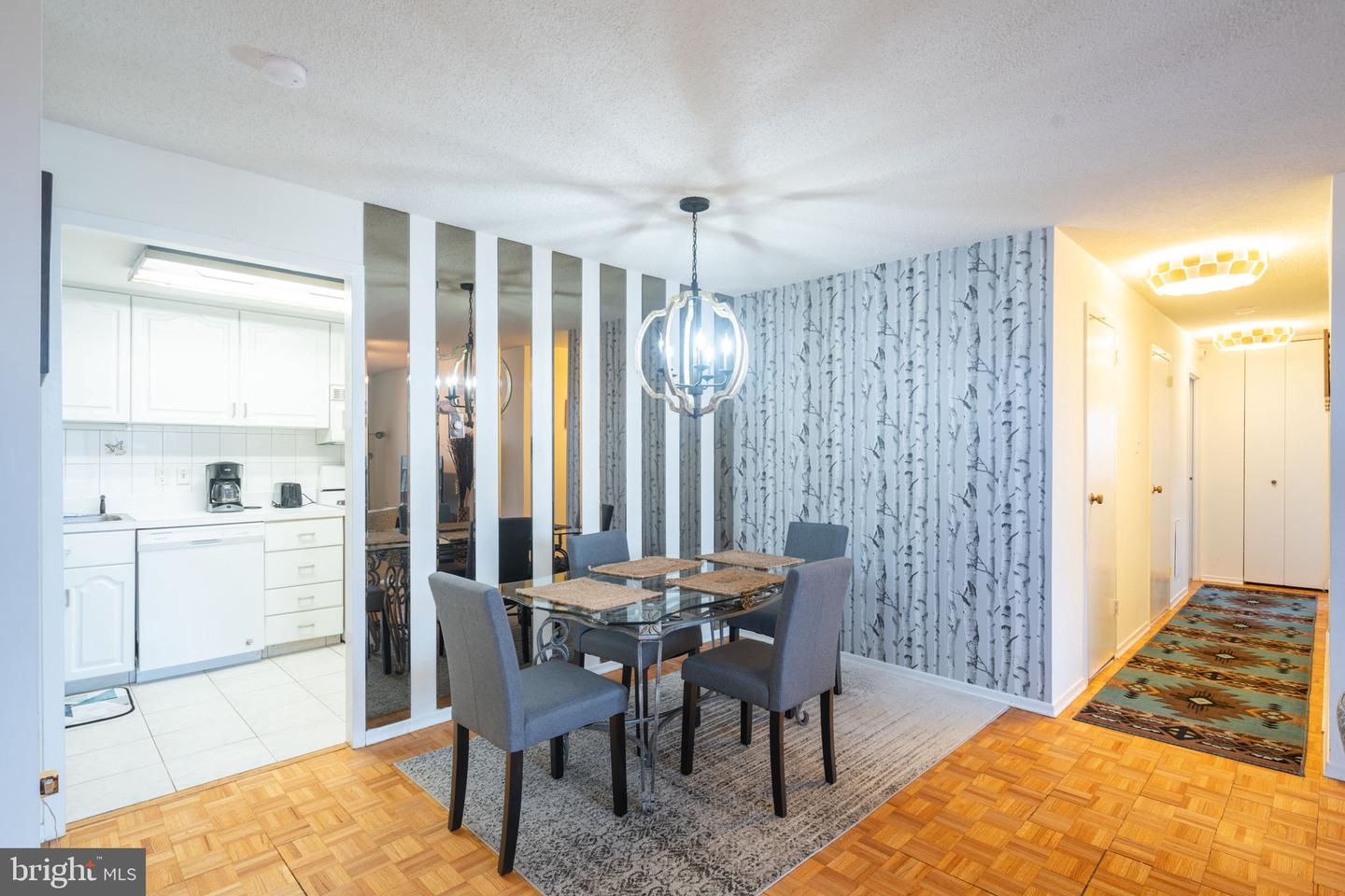 100 West Ave #627s