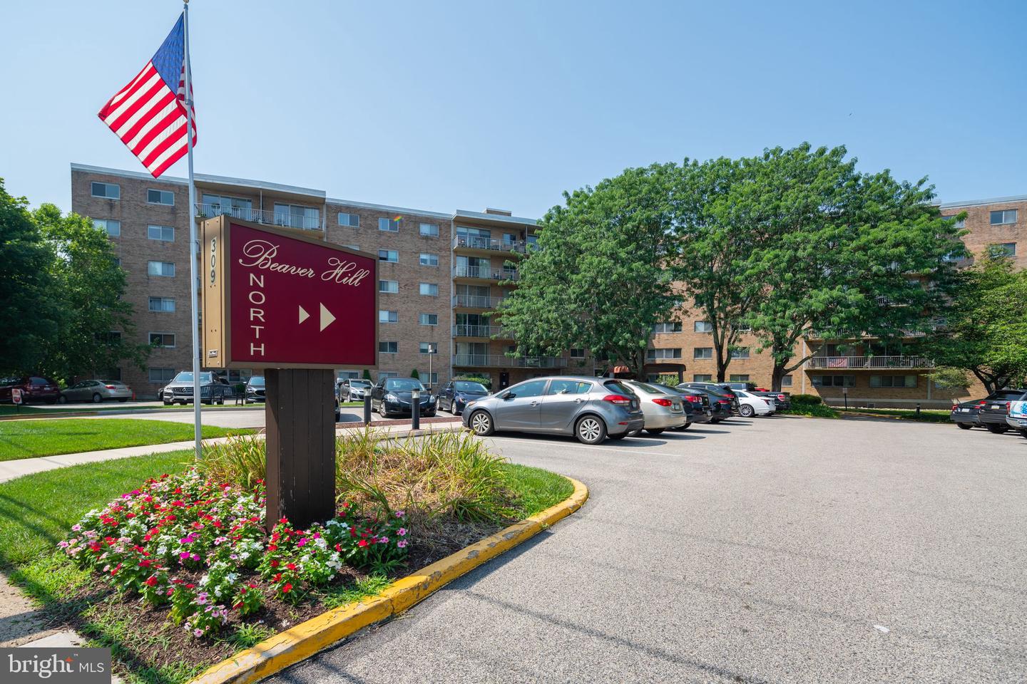 309 Florence Ave #402-N