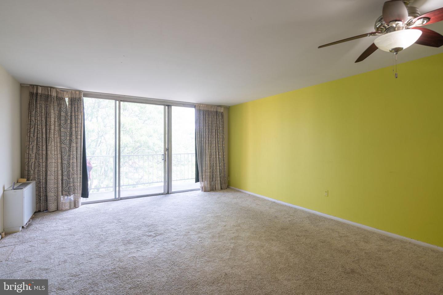 309 Florence Ave #402-N