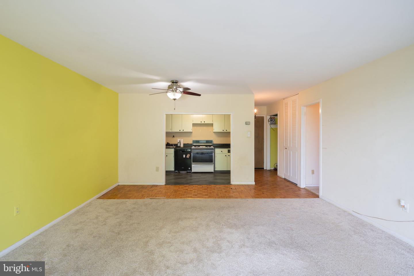 309 Florence Ave #402-N