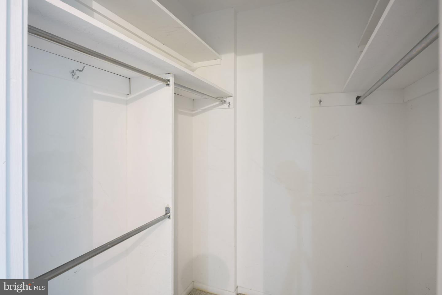 309 Florence Ave #402-N