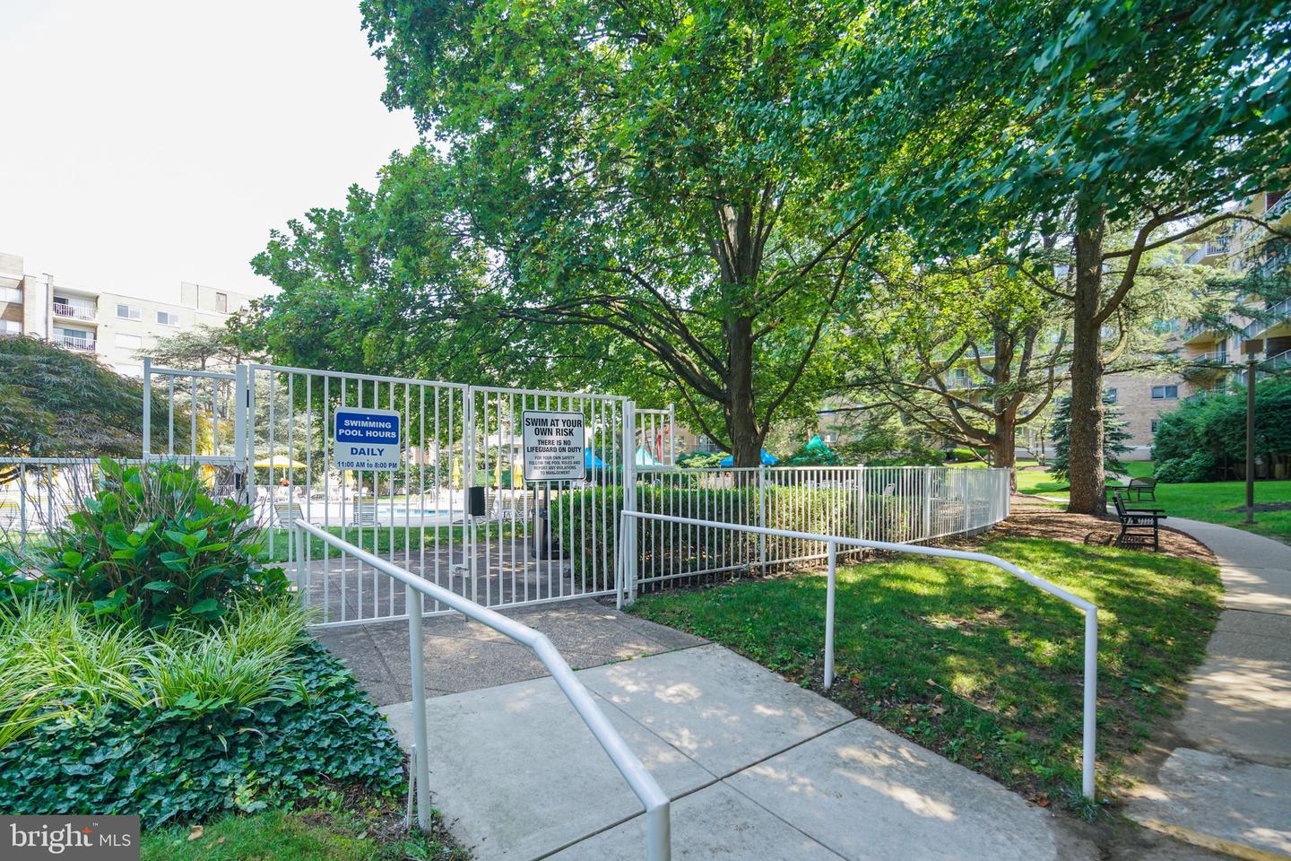 309 Florence Ave #402-N