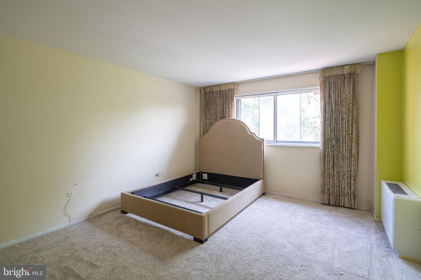 309 Florence Ave #402-N