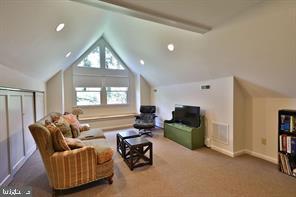 1157 Delene Rd